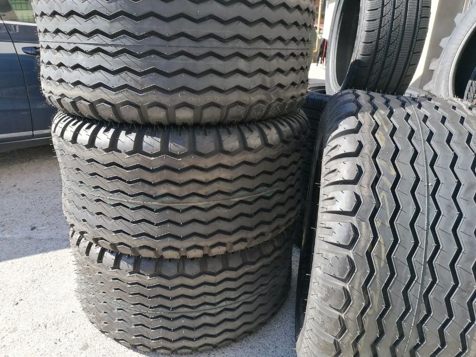400/60-15.5 Anvelope cu 16PLY Cauciucuri de remorca cu garantie 2 nai
