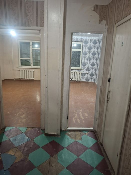 Шахар марказидан 2 хонали квартира сотилади