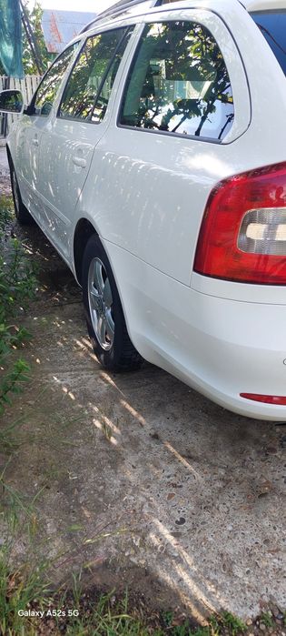 Vând Skoda Octavia ll