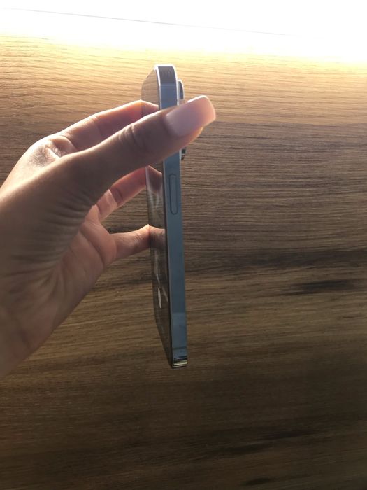 Продам телефон Iphone 14 pro
