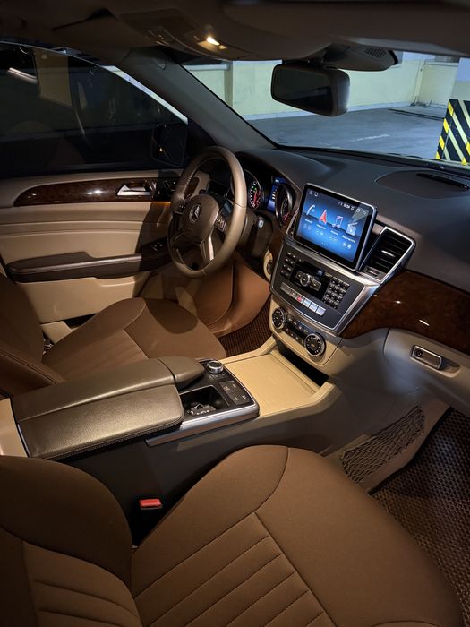 Mersedes benz ML 350 4matic 2012