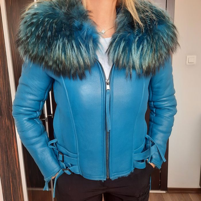 Синьо яке естествена кожа с яка естествен косъм