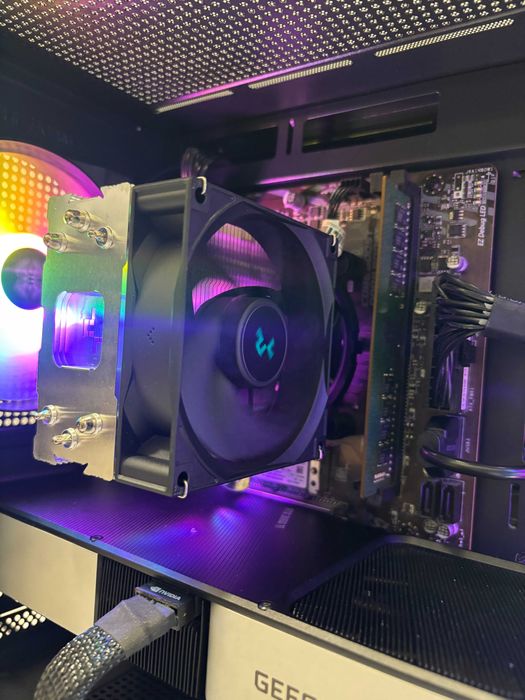 Геймърски компютър Intel Core i7 10700F, RTX 3060 Ti 8GB, 16GB ram