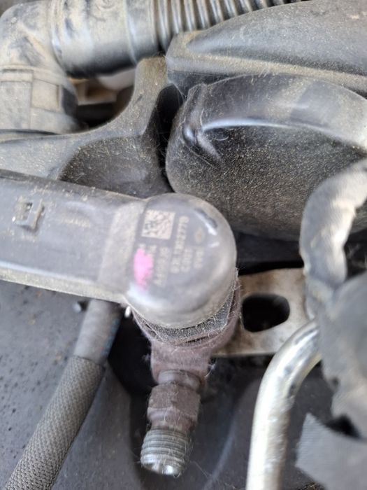 Injectoare Volkswagen 1.6 TDi 77kw 105cp Tip CAYC Golf 6 Variant 03L130277B