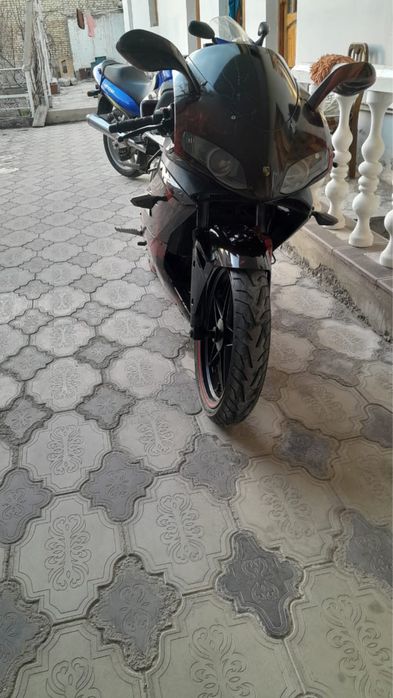 Мотоцикл 250 кубов