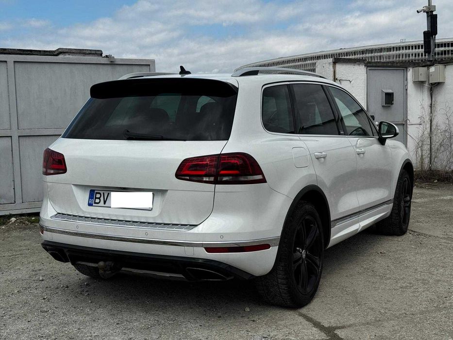 VOLKSWAGEN Touareg 2017 — imagine 3