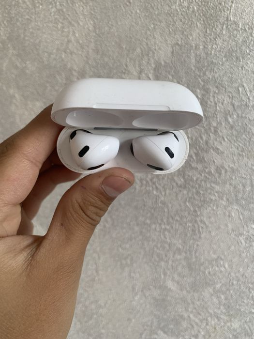 Продам AirPods 3  Оригинал