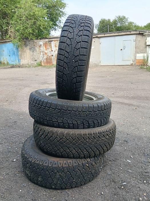 Продам резину летнию и зимнию