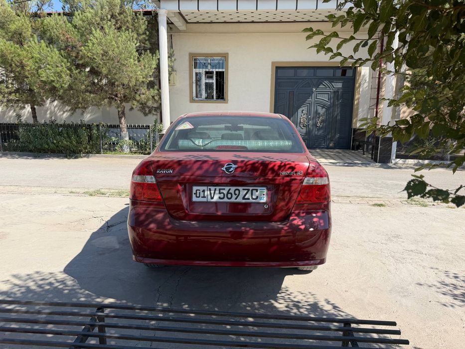 Srochno sotiladi Nexia 3, 4-pozitsiya avtomat