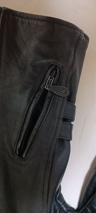 Кожаная мото-куртка