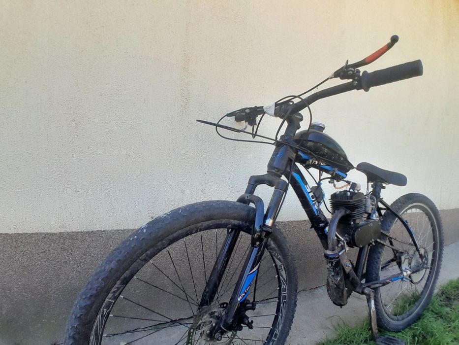 Bicicleta cu motor