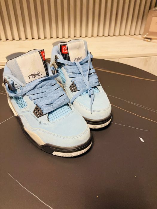 Nike Air Jordan 4 Retro University Blue