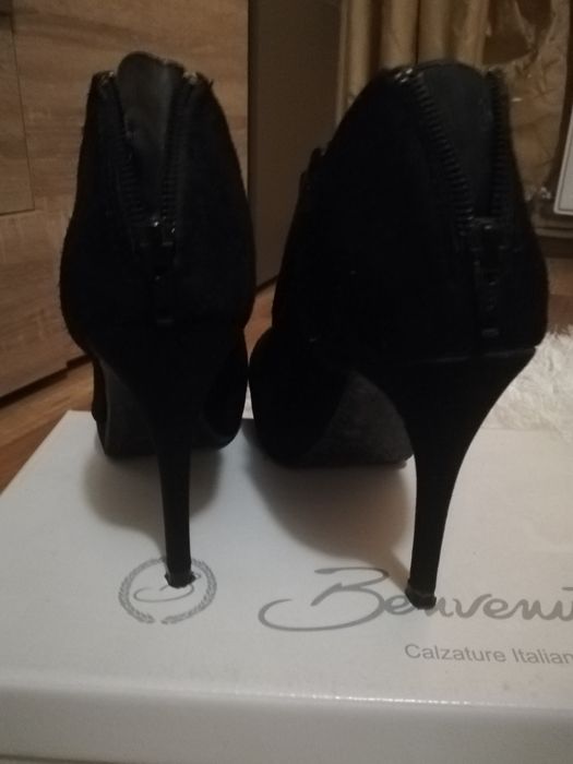 Botine piele intoarsa