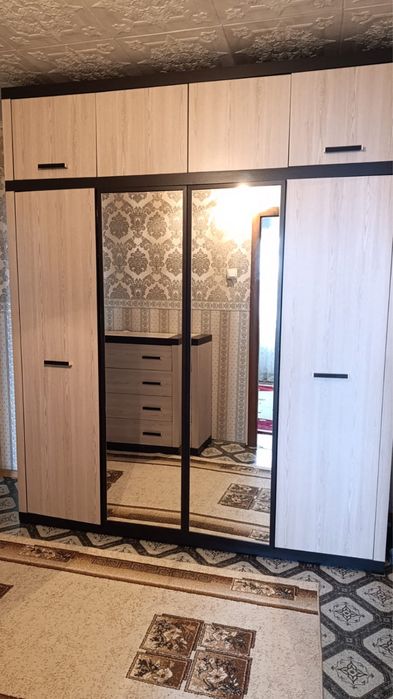 Продам комплект (шкаф + комод)