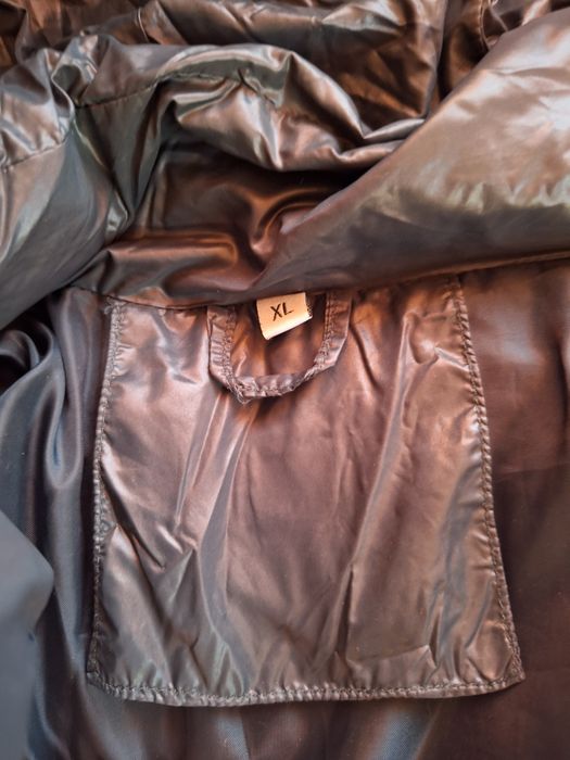 Продавам дамско яке като Ново само му липсва етикета