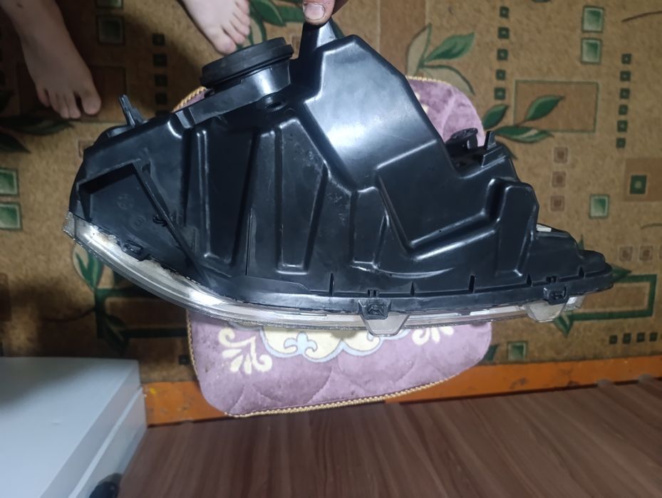 Фара на лада Ларгус