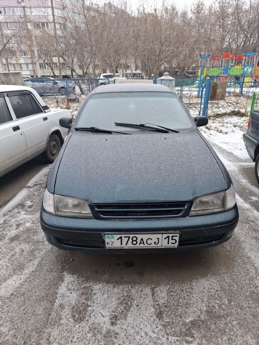 Тойота Карина универсал