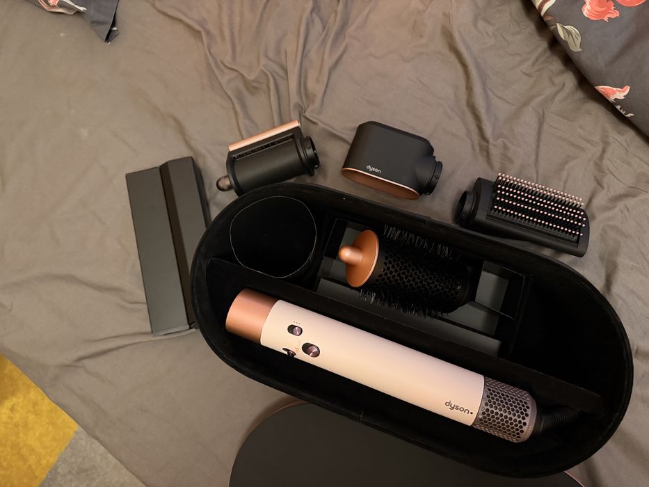 Dyson Airwrap i.d curl Rose Gold