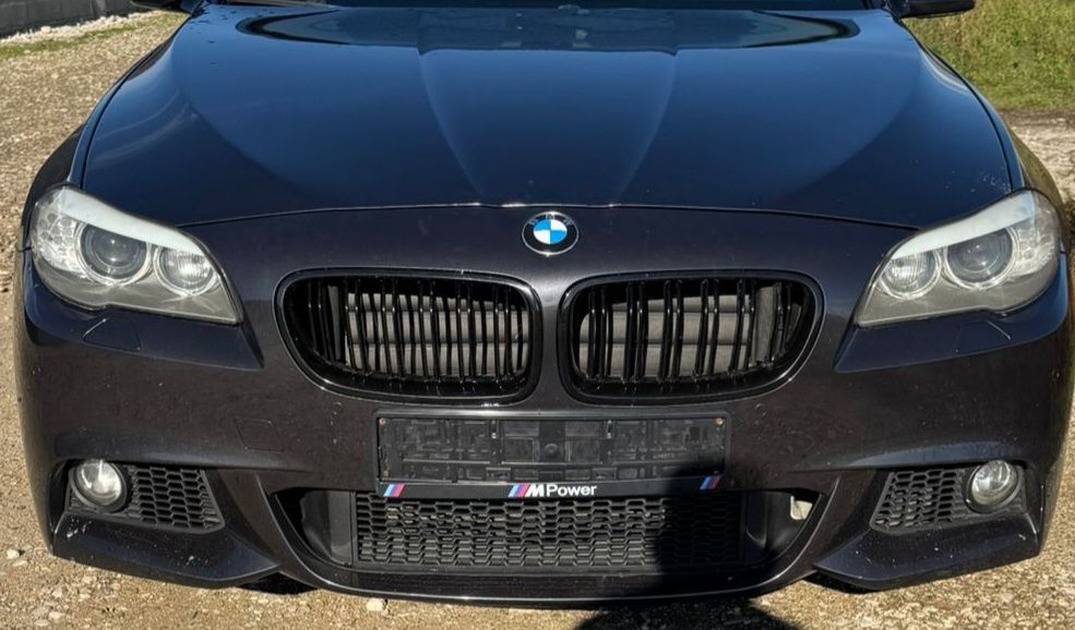 Piese bmw seria 5 F11 M-pachet 530d full europa cod culoare a90