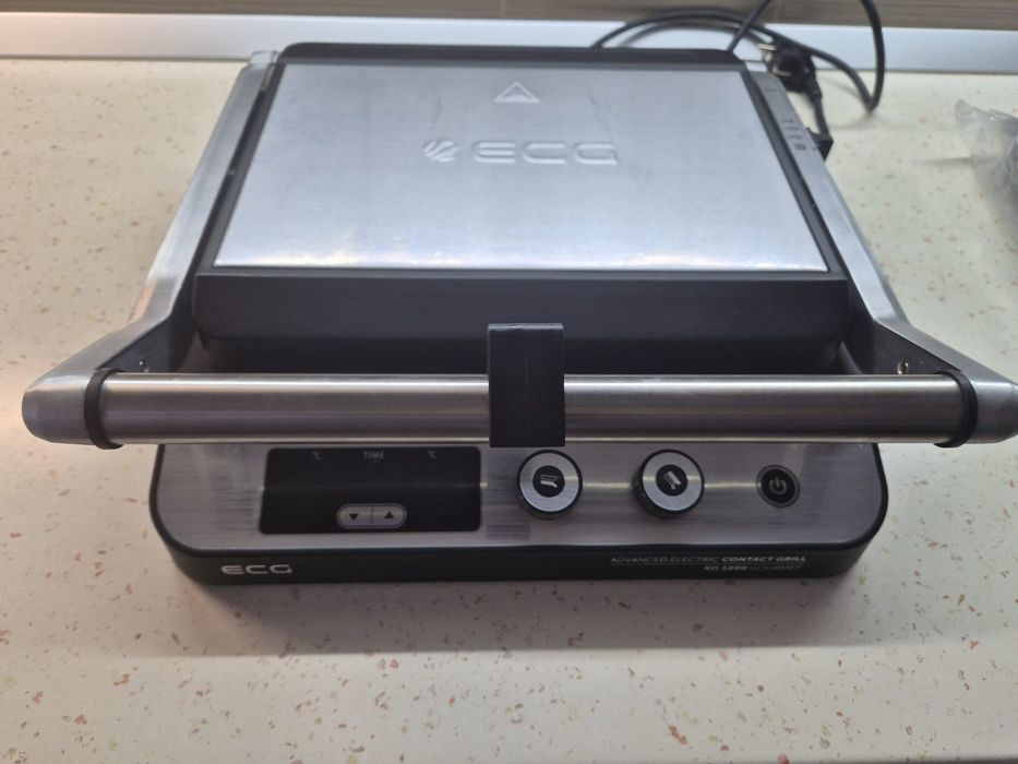 Gril electric  ECG cu funcție de Bbq