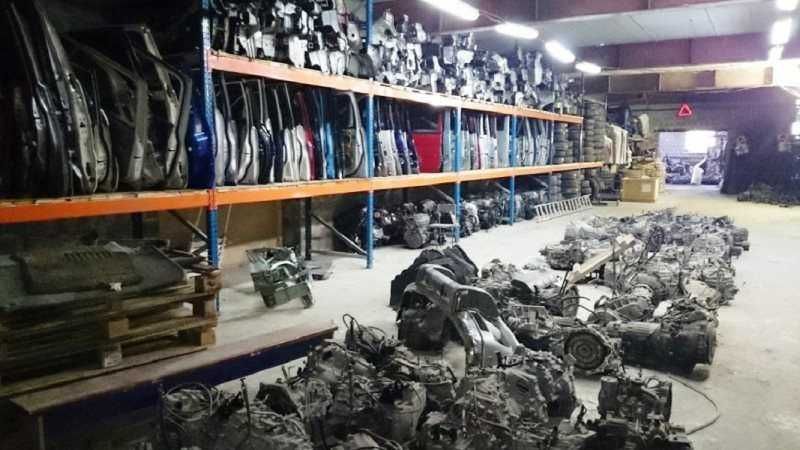 Тойота Лексус  бу запчасти и новые  Двигатель, трансмиссия, кузов