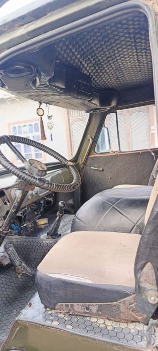 Uvaz bartavoy sotiladi narxi 35 milyon kami bor