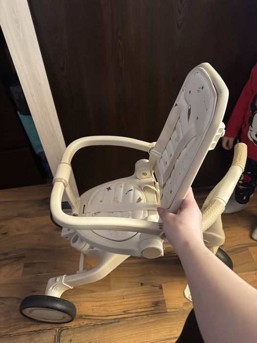 Триколка 4в1 бежов цвят