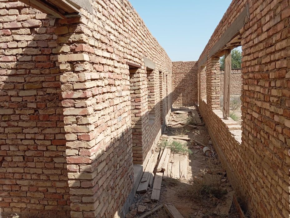 Кулай нархда участка сотилади