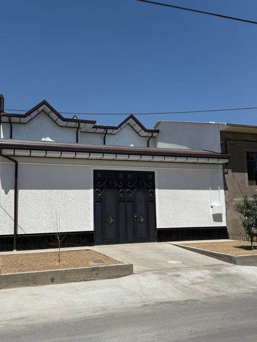 Uchastka hovli sotiladi