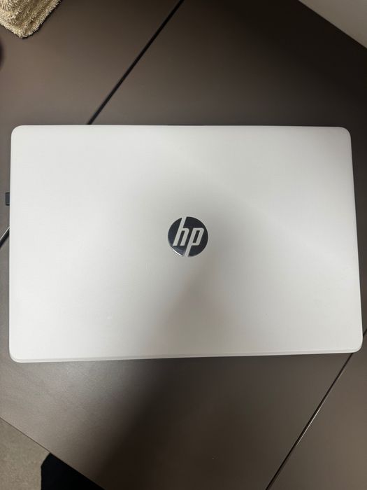 Лаптоп HP 15-bs150sa