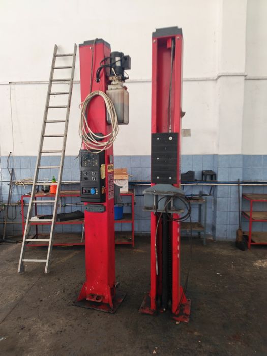 Elevator auto 2 coloane Launch TLT240SB – 4 Tone – 380V