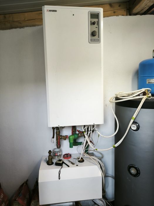 Pompa de căldură mitsubishi heavy industries- sau schimb cu una de 8kw