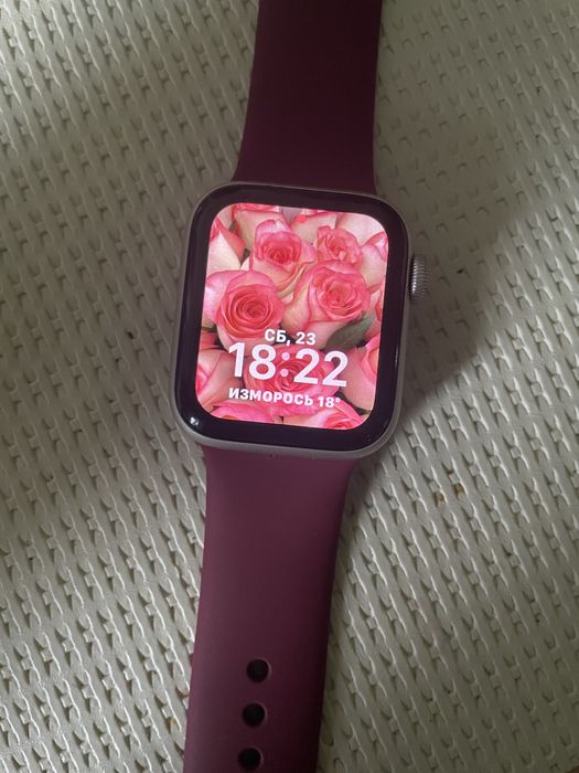 Продам apple watch SE2 Gen2022