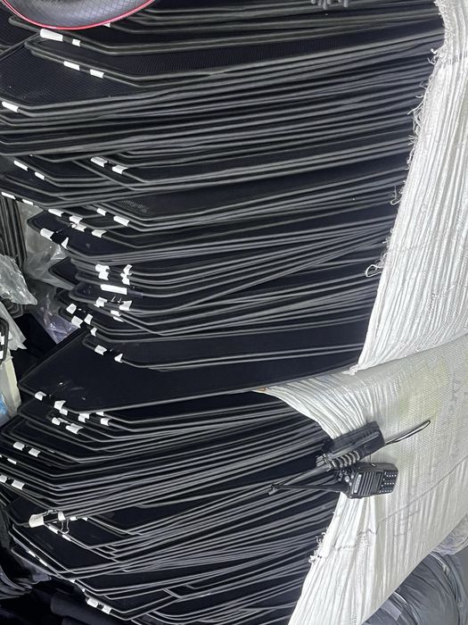 Шторки в машине в наличе есть оптом ценна