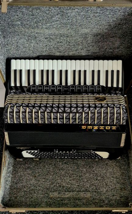 Vand Acordeon Hohner Atlantic 4 deluxe