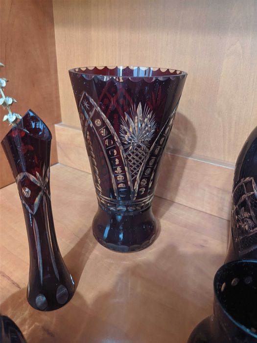 Set cristal roșu rubin format din 12 piese