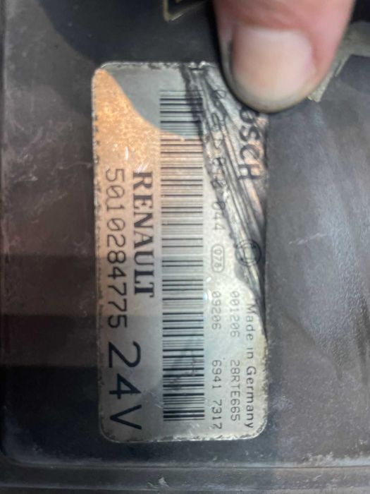 ECU Calculator motor RENAULT MAGNUM 0281010044 5010284775 MS 6.2-14.4