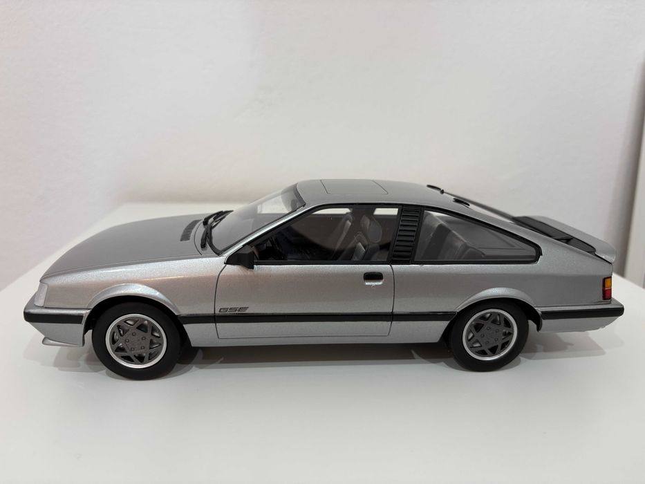 macheta Opel Monza 1:18 BoS