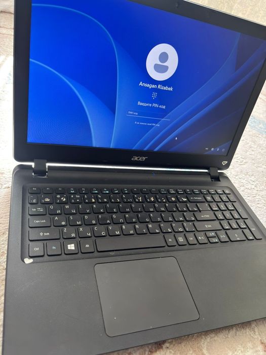 Продаю ноутбук Acer Aspire ES1-533