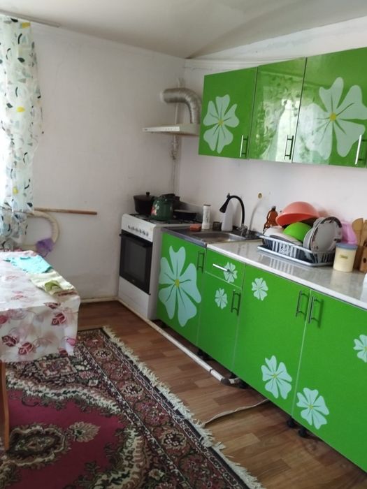 Продам кухонный гарнитур (Россия)