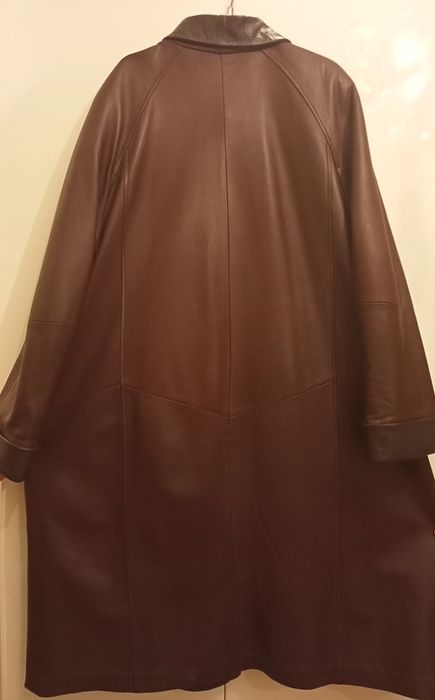 Продается кожаный плащ