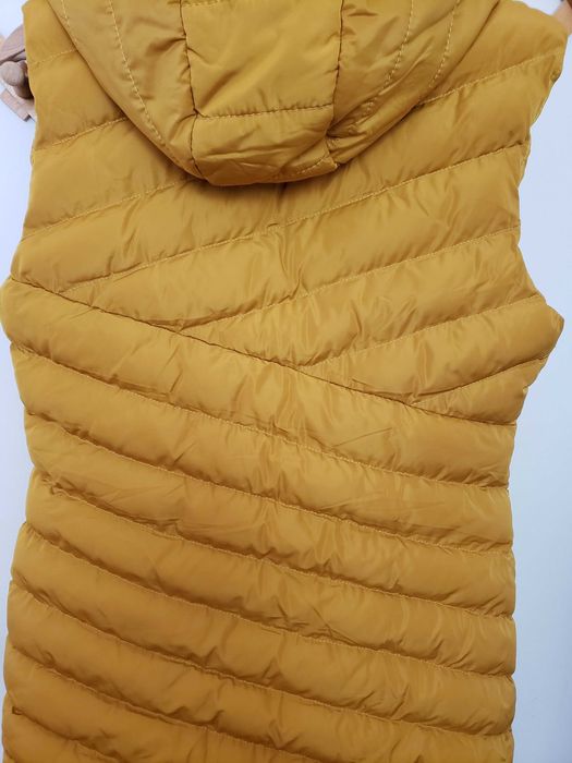 Дълга зимна грейка / елек цвят горчица