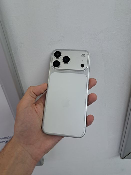 iPhone 17 pro max память 1ТВ хитой варианти