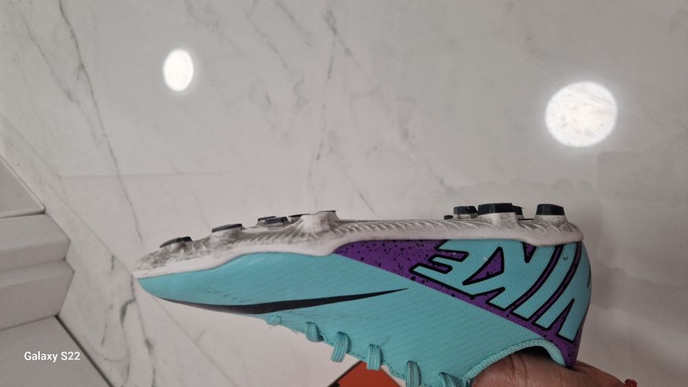 Детски бутонки Puma  и Nike