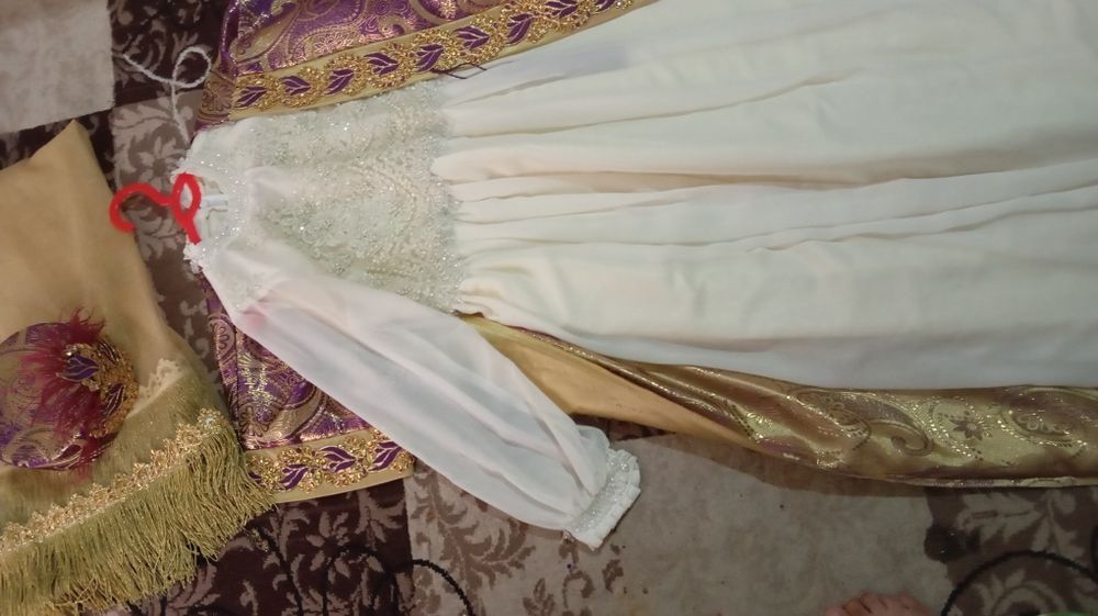 Kelinchaklar uchun milliy nafis libos