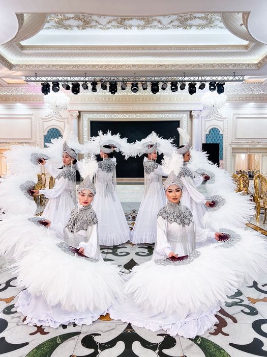 Танцевальные костюмы