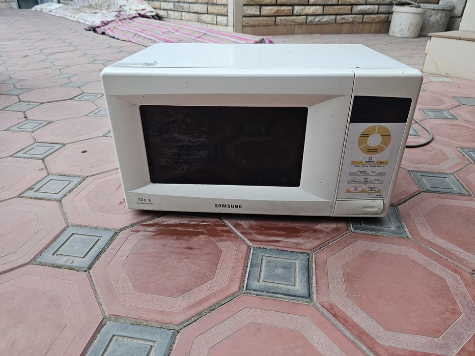 Микраволновка Samsung нужно менять  предохранитель