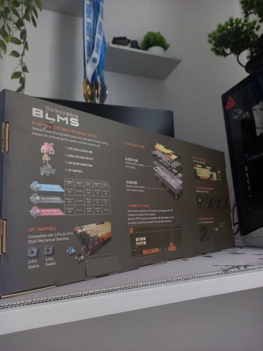 Клавиатура Bloody Aviator