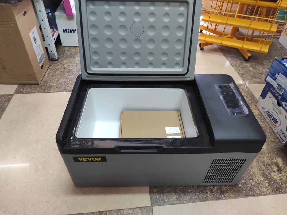 Компресорен Хладилник/фризер за кола,камион 12v,24v,220v.