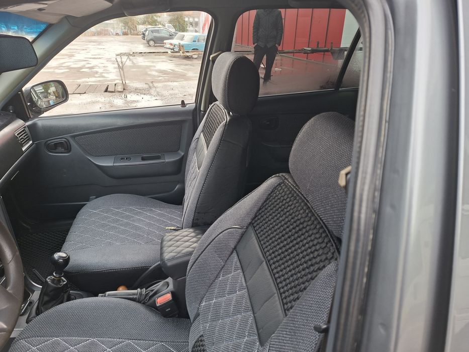 Нексия2..1.6 срочно сотилади